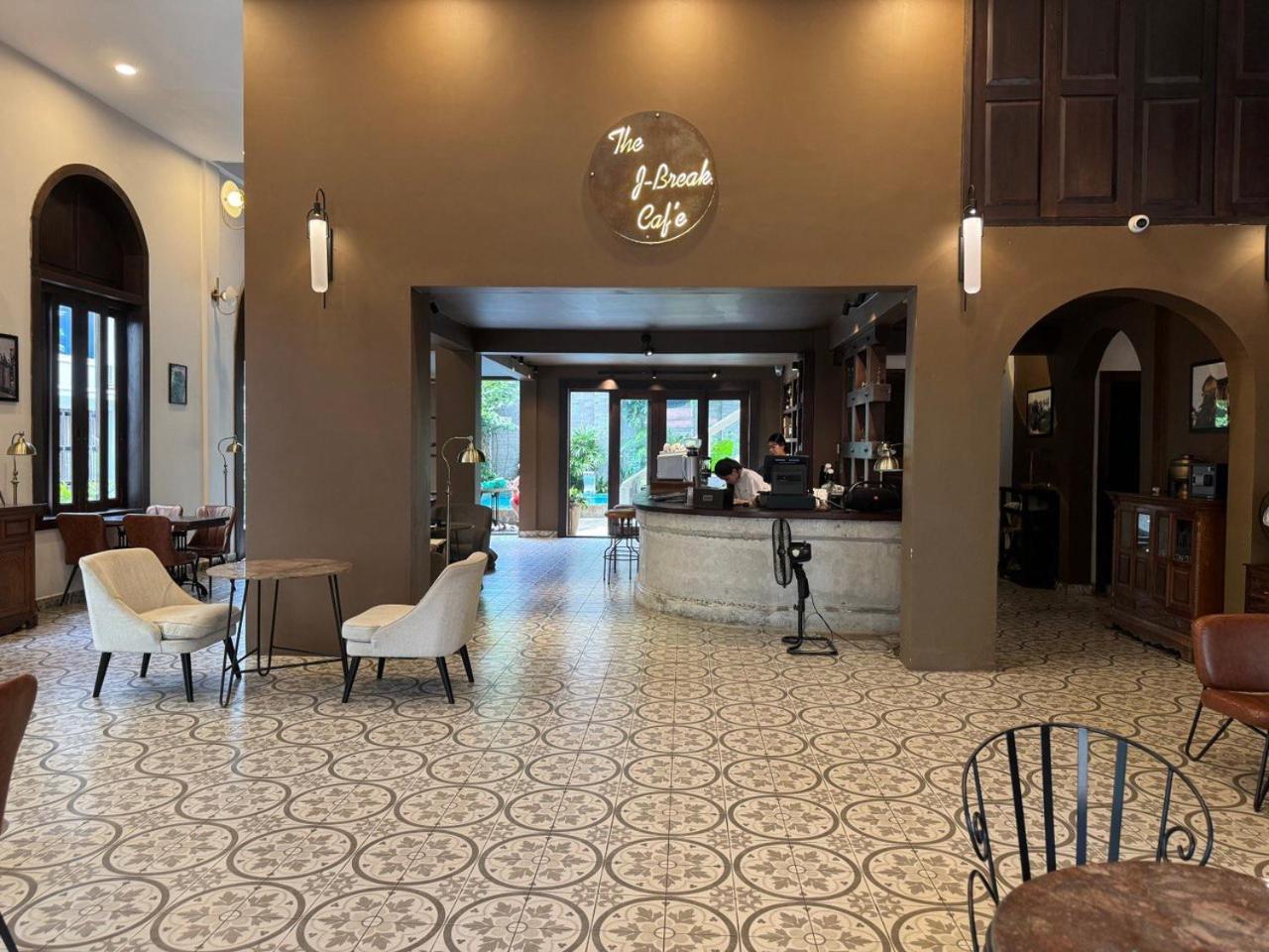 The J Break Boutique Hotell Kampot Eksteriør bilde