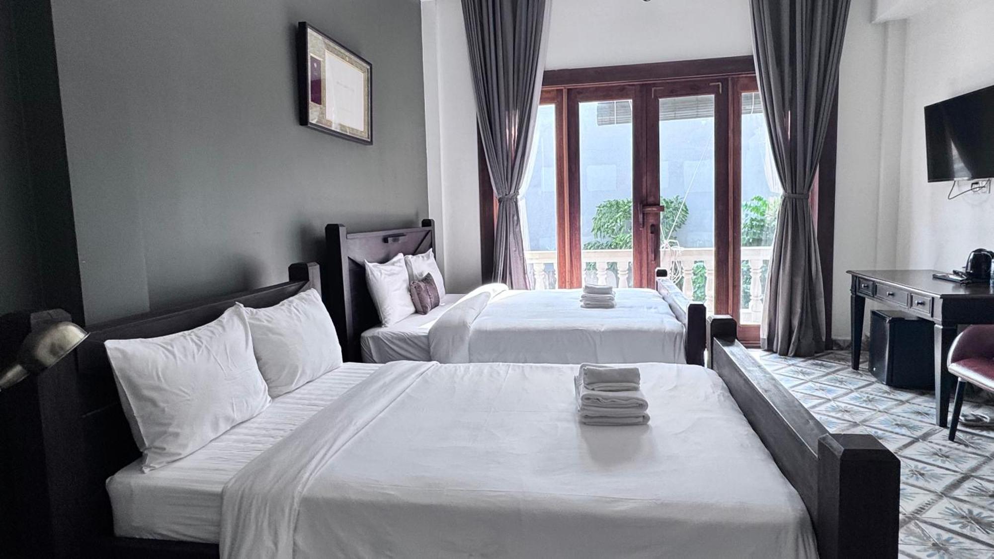 The J Break Boutique Hotell Kampot Eksteriør bilde