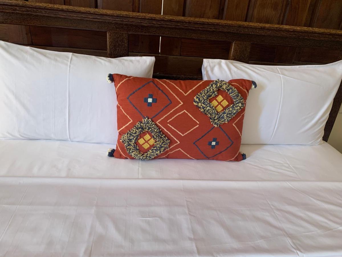 The J Break Boutique Hotell Kampot Eksteriør bilde